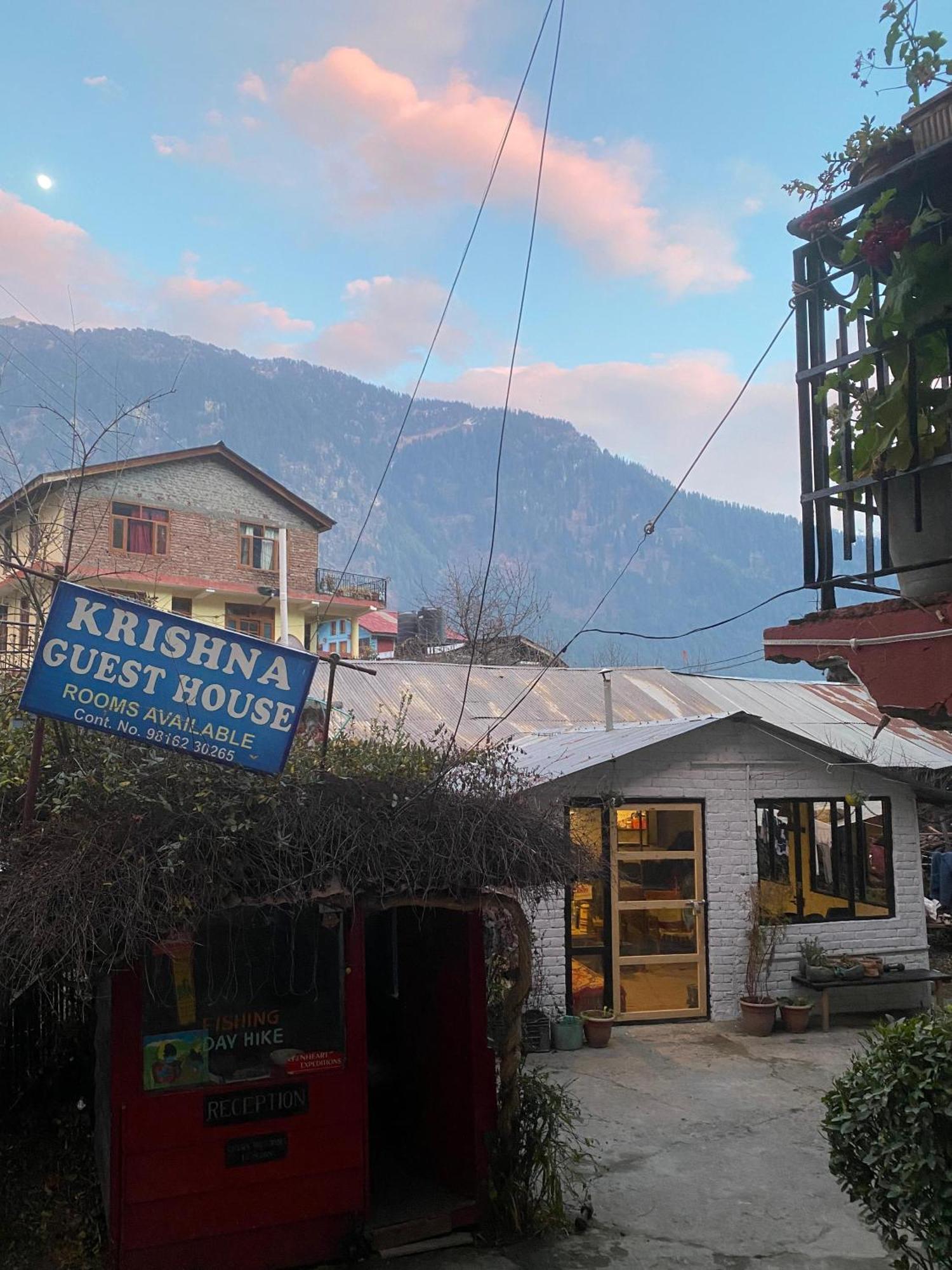 Krishna Guesthouse By Attic Monkey, Old Manali Next To Drifters Cafe Экстерьер фото